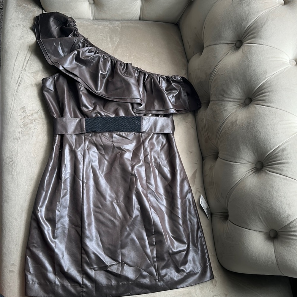 Brown one shoulder Forever21 Large dress. Belted. Ruffle on front and back.